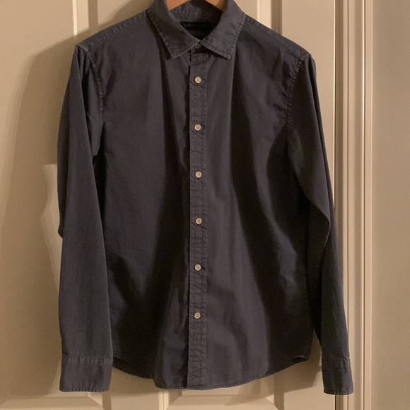 Casual men’s button up - Picture 2 of 3